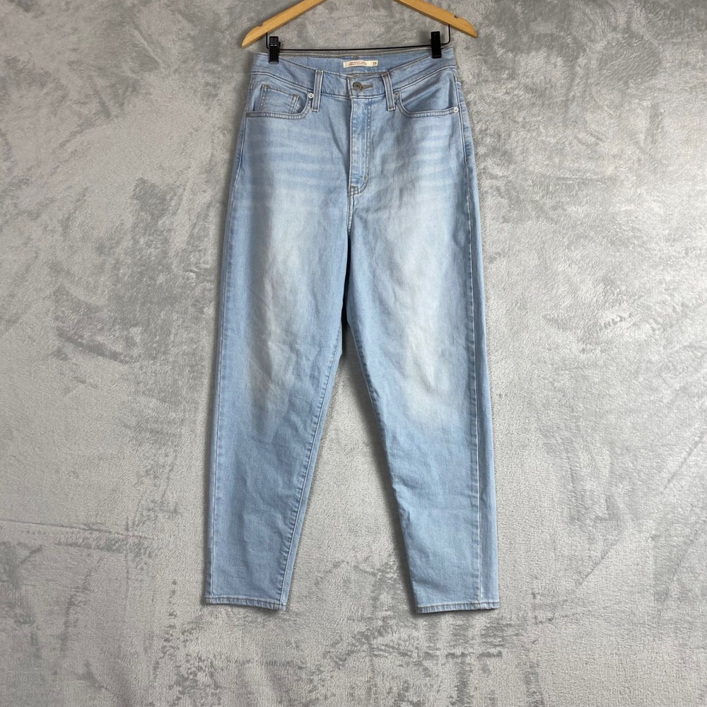 Levis High Waisted‎ Taper Jeans Womens 29 Light Wash Blue Denim Mom Style 0654